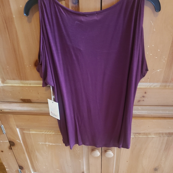 T-shirt - Picture 3 of 3